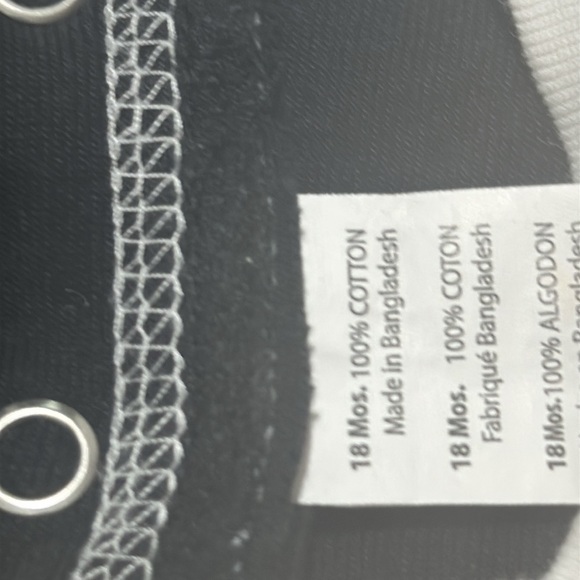 NWOT Black and White Baby Bear Fitted Onesie/sleeper/romler - Picture 3 of 5